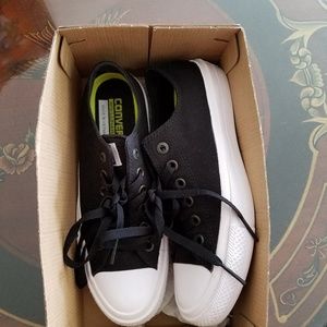 Black and white converse